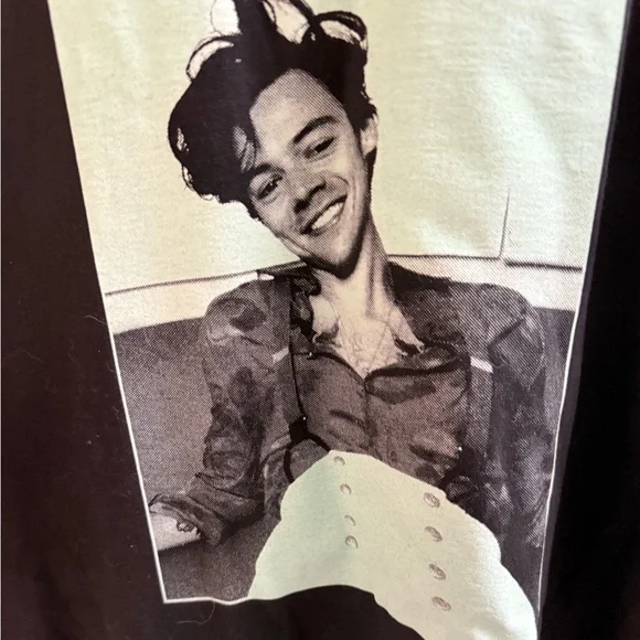 Gildan Ultra Cotton Harry Styles T-Shirt - Picture 2 of 4